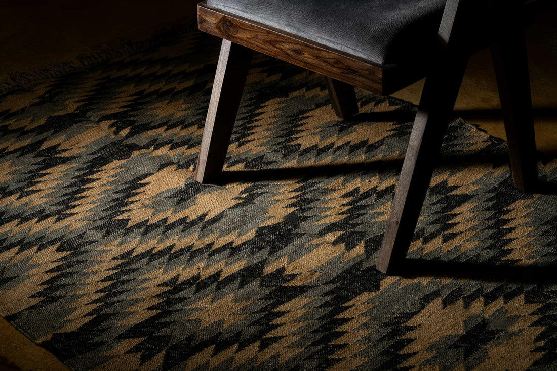 Handmade Wool Jute Rug - Timeless Design Meets Natural Beauty