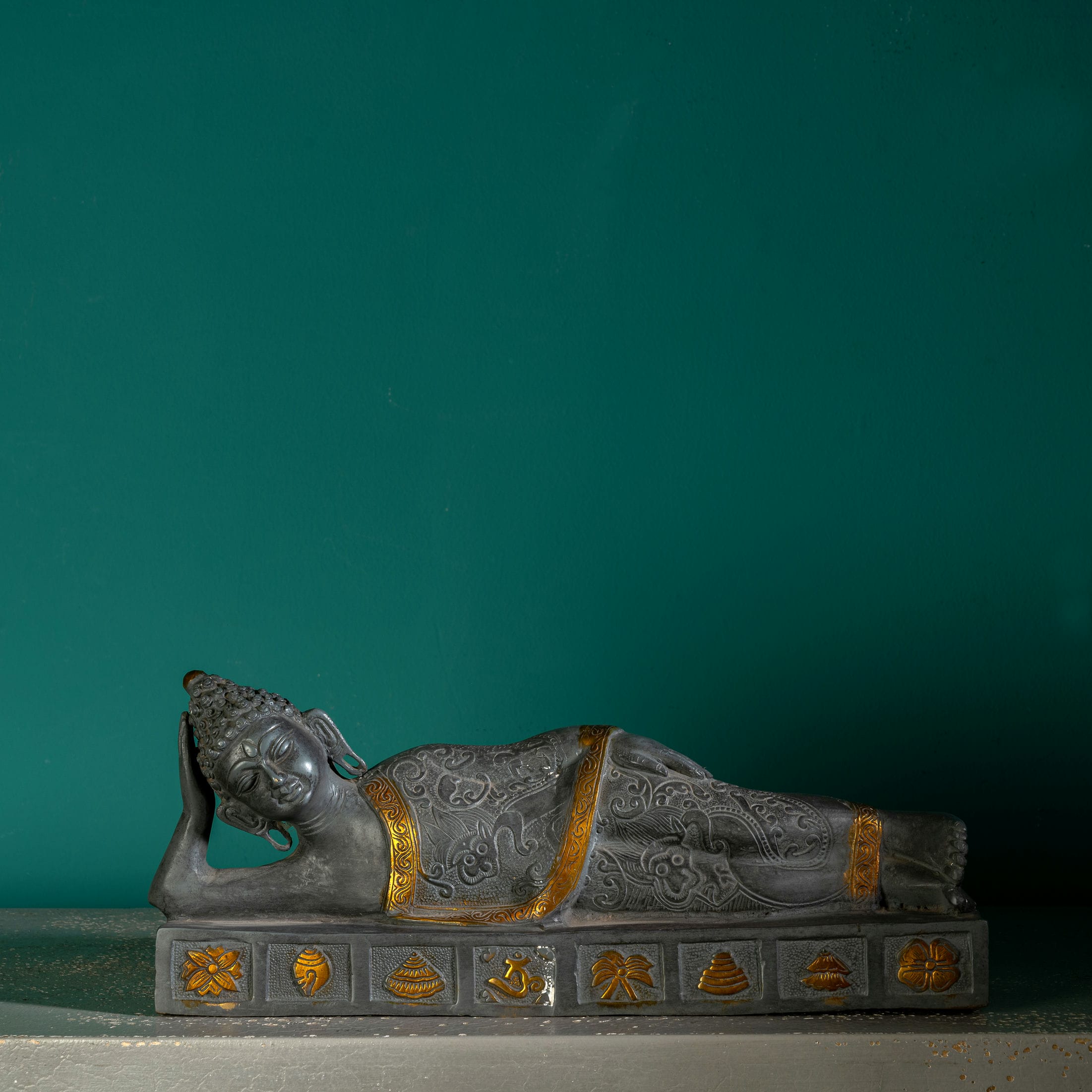 Dual-Tone Brass Reclining Buddha Statue: The Parinirvana Serenity