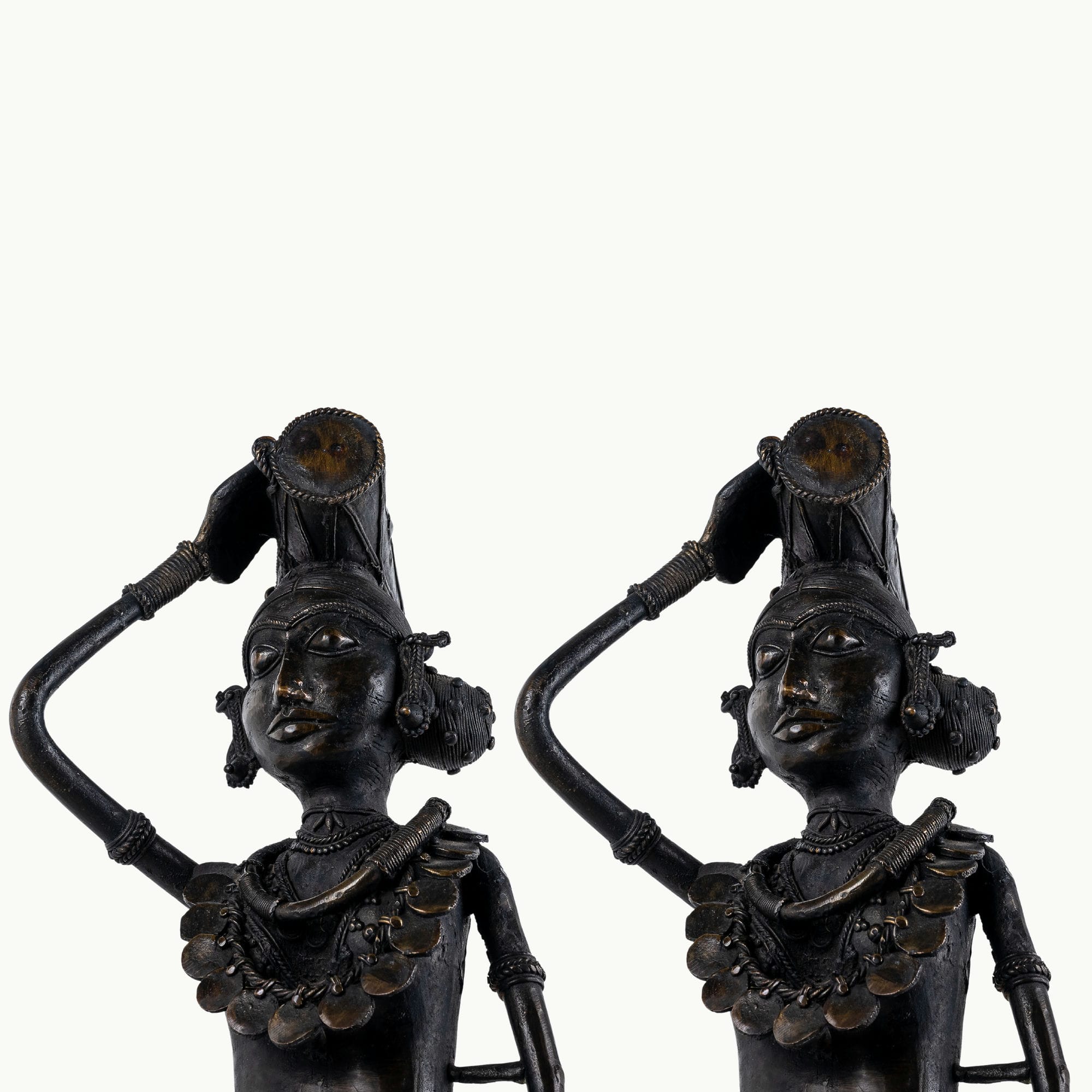 Nomadic couple on work