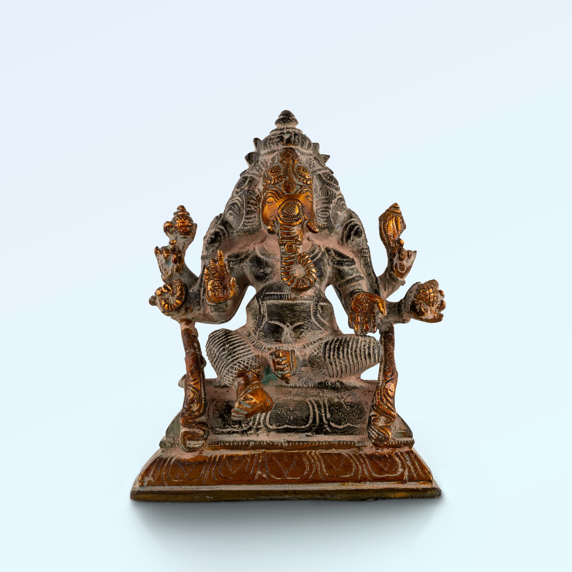 Dual-Tone Brass Ganesha Statue: The Golden Sovereign