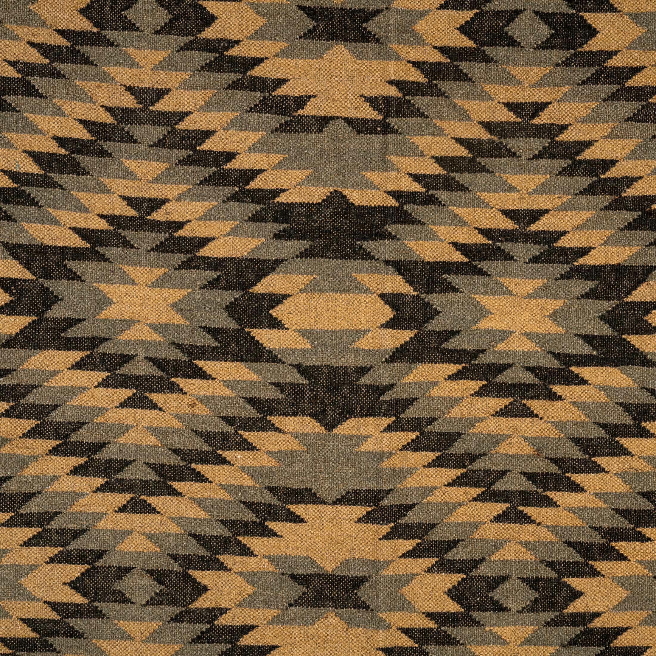 Handmade Wool Jute Rug - Timeless Design Meets Natural Beauty