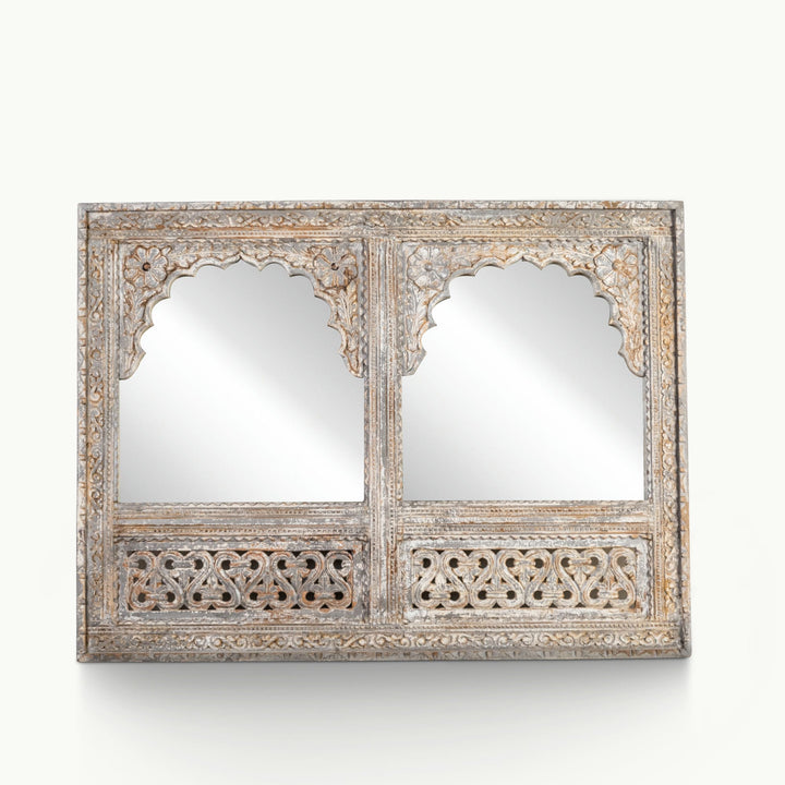 Vintage style intricate detailing mirror frame with 2 mirrors