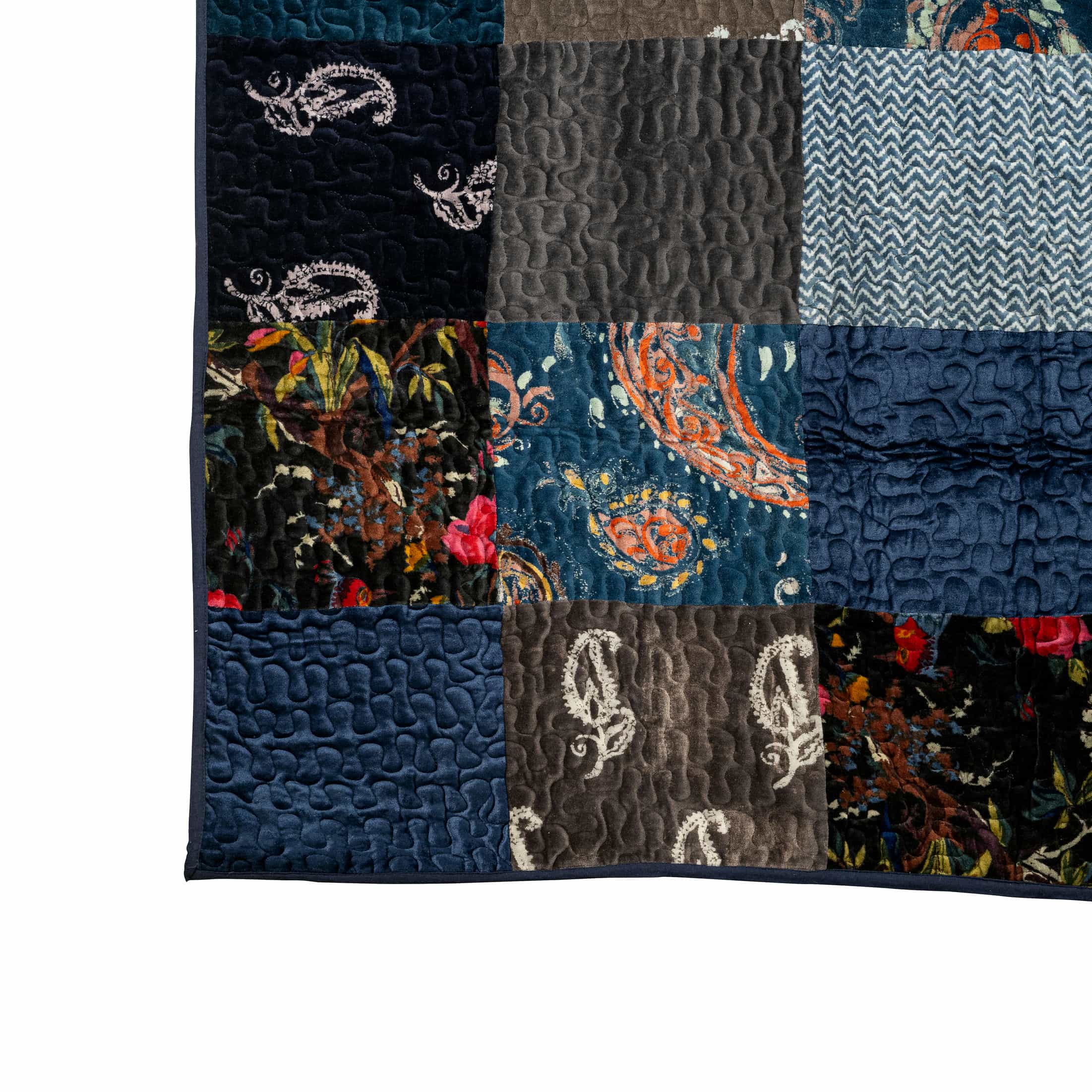 Luxurious Patchwork Quilted Velvet Bedcover Set with Pillow Covers
