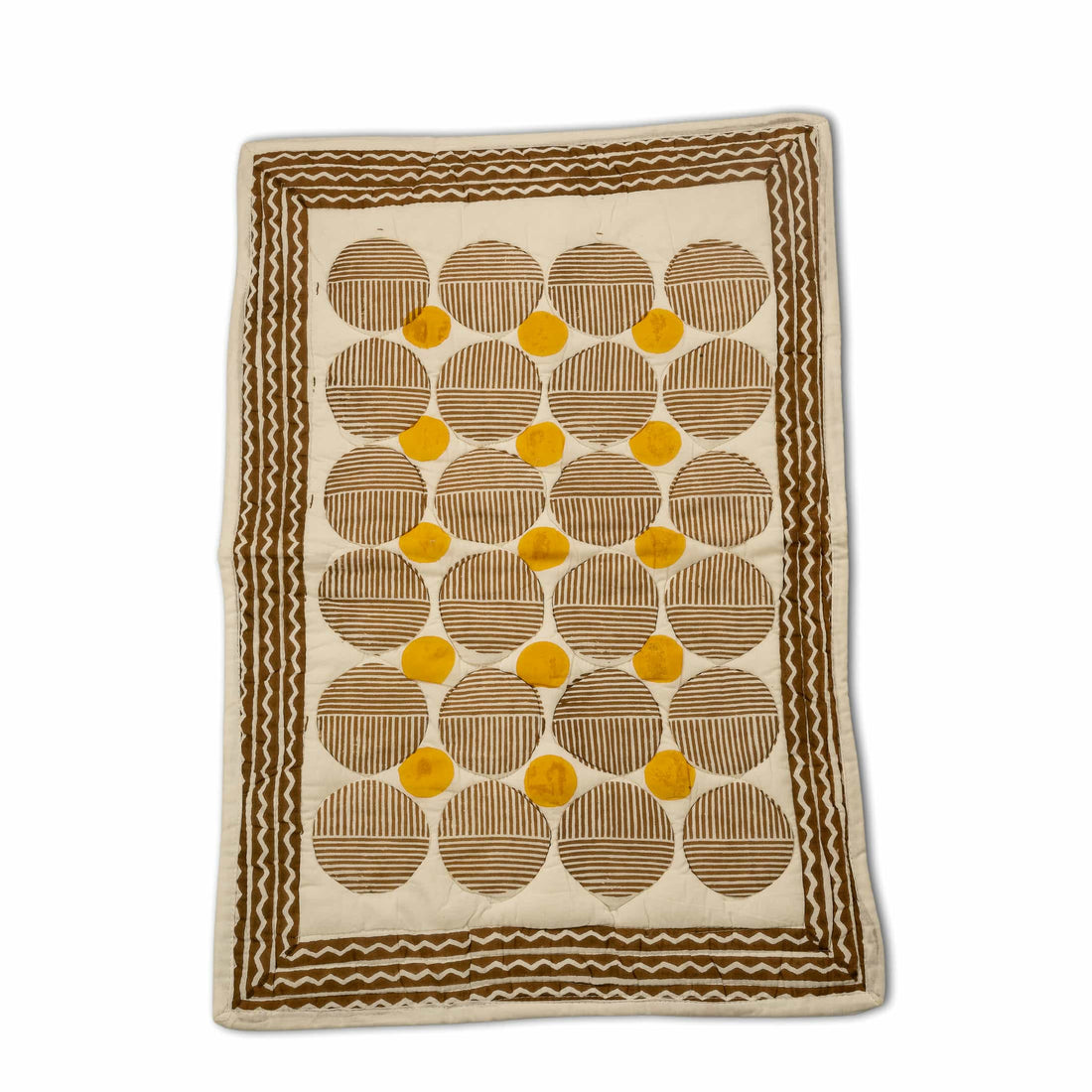 Cotton Quilted Bedcover Set with Pillow Covers – Classic Comfort Redefined