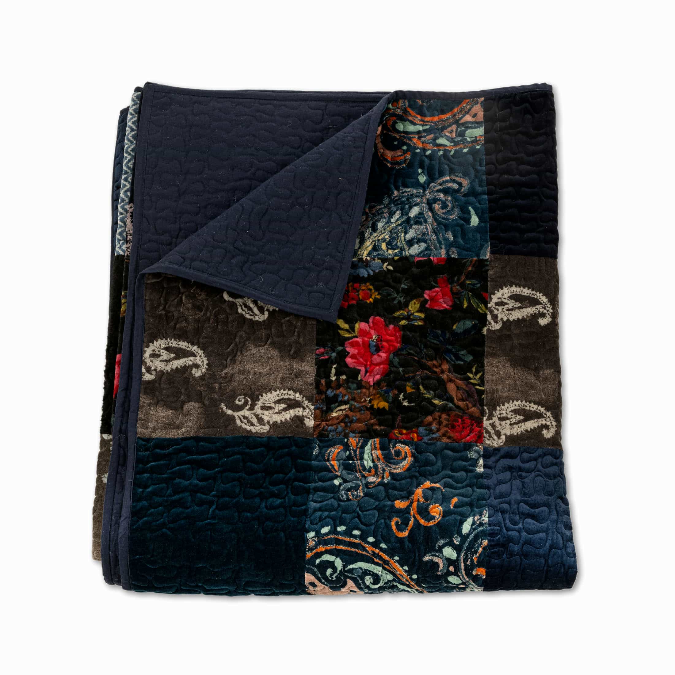 Luxurious Patchwork Quilted Velvet Bedcover Set with Pillow Covers