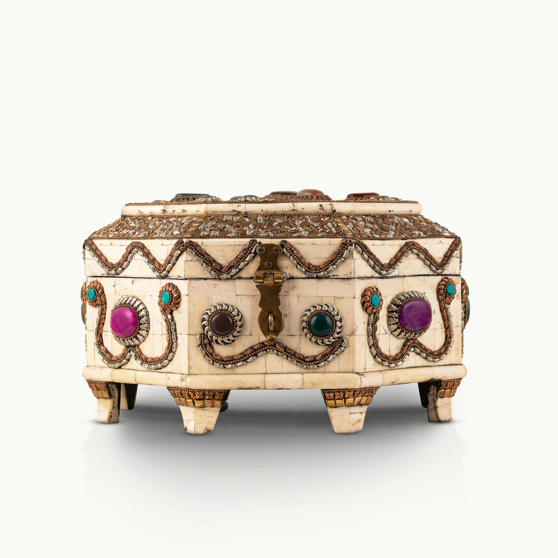Large Wire Inlay Bone Box adorned with heavy amethyst stones for a mirrored dressing table.