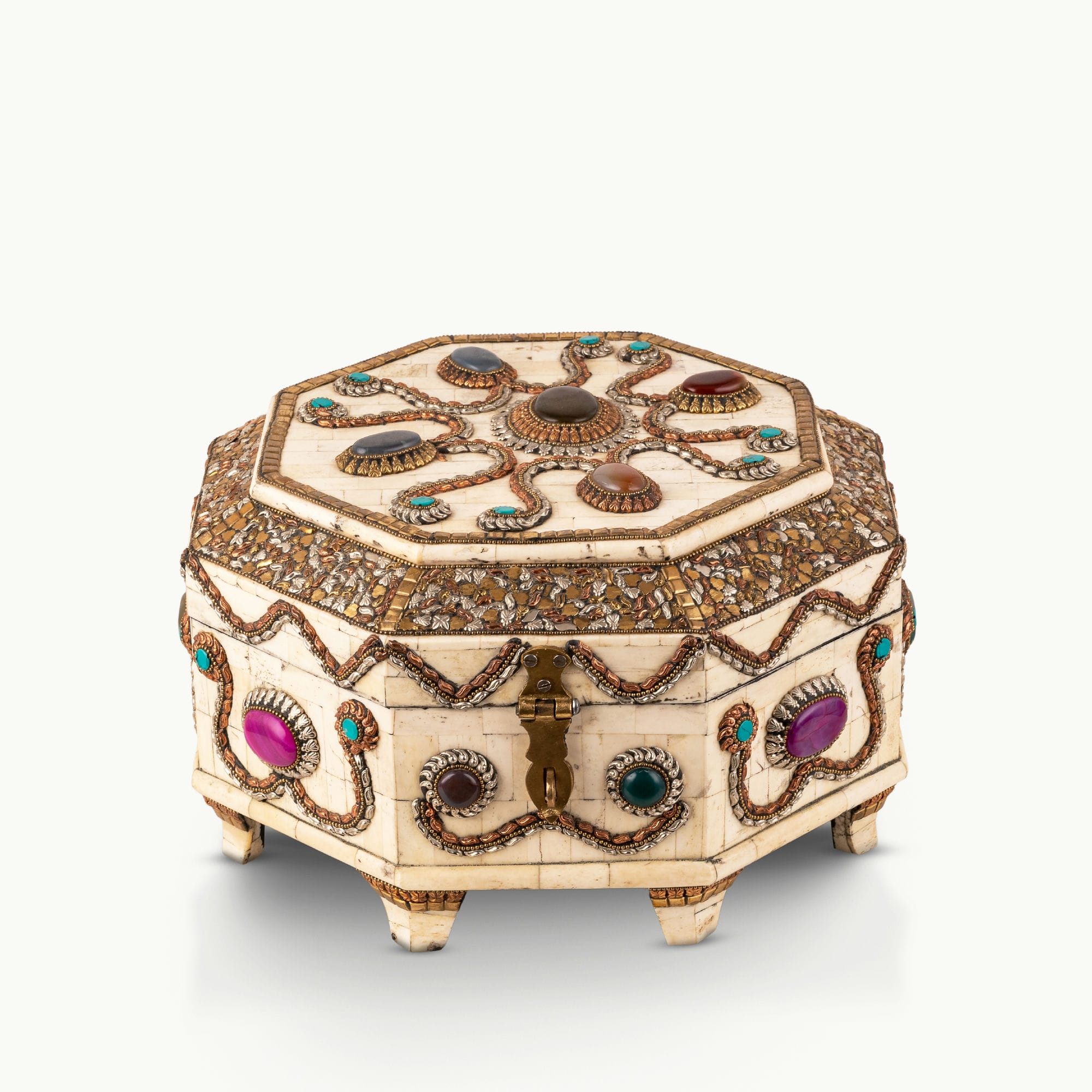 Large Wire Inlay Bone Box adorned with heavy amethyst stones for a mirrored dressing table.