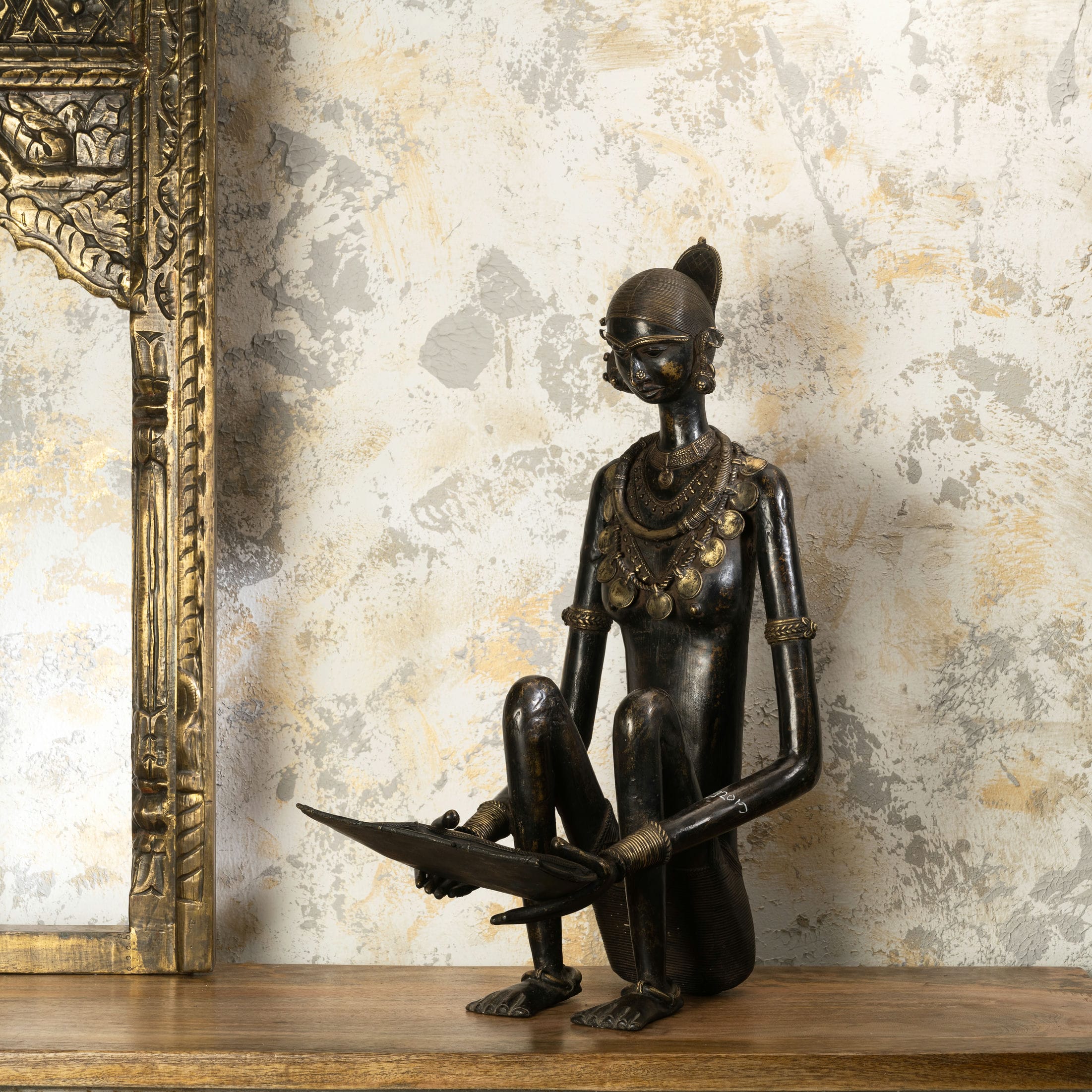 Nomadic Style Lady Statue