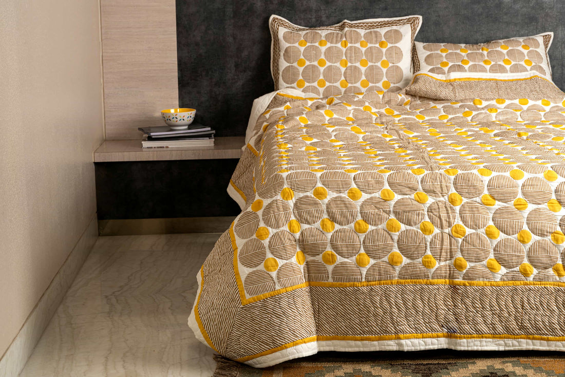 Cotton Quilted Bedcover Set with Pillow Covers – Classic Comfort Redefined