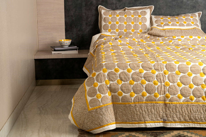 Cotton Quilted Bedcover Set with Pillow Covers – Classic Comfort Redefined