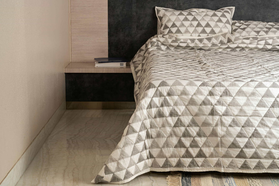 Monochrome 3D Pyramid Coverlet