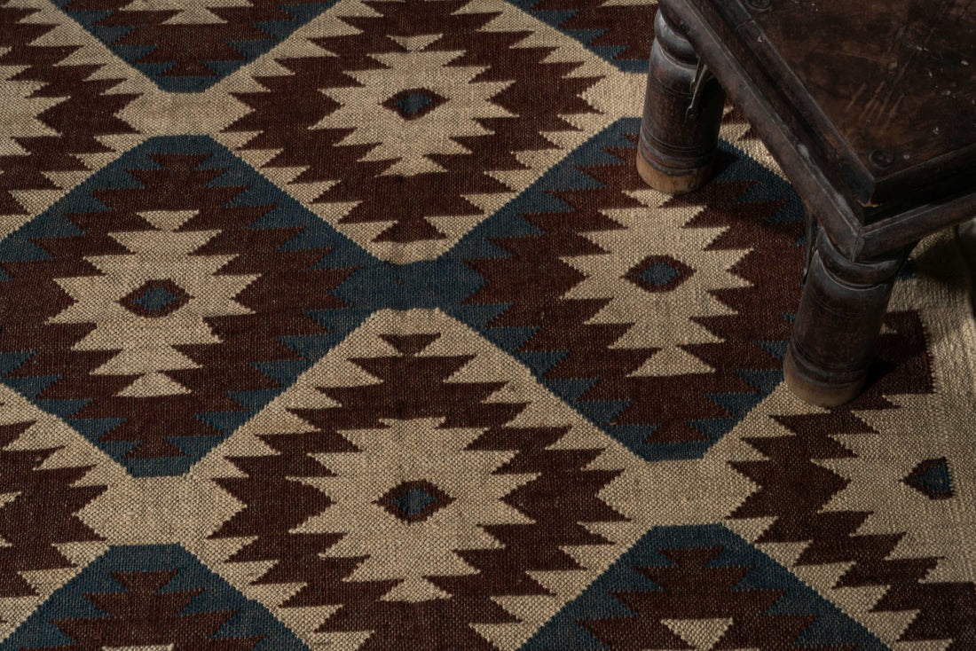 Handwoven Wool Jute Rug – Earthy Diamond Tribal Design
