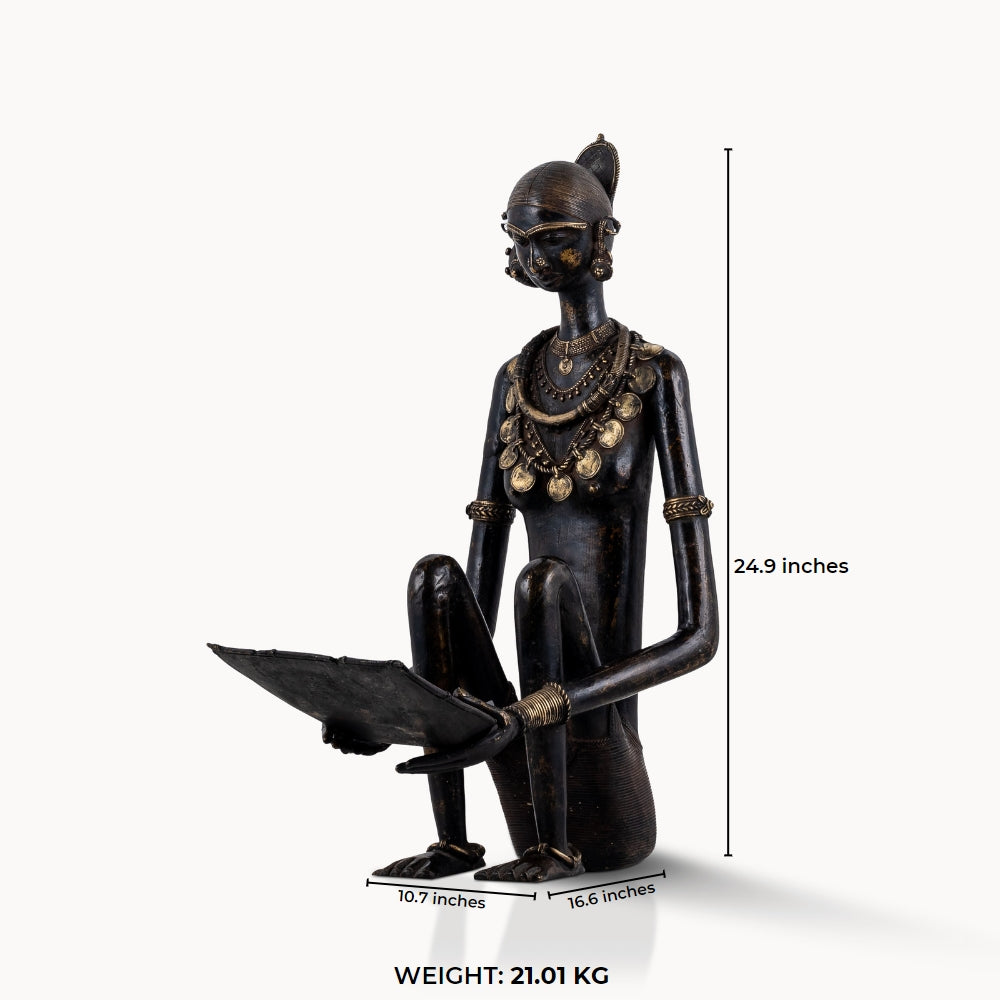 Nomadic Style Lady Statue