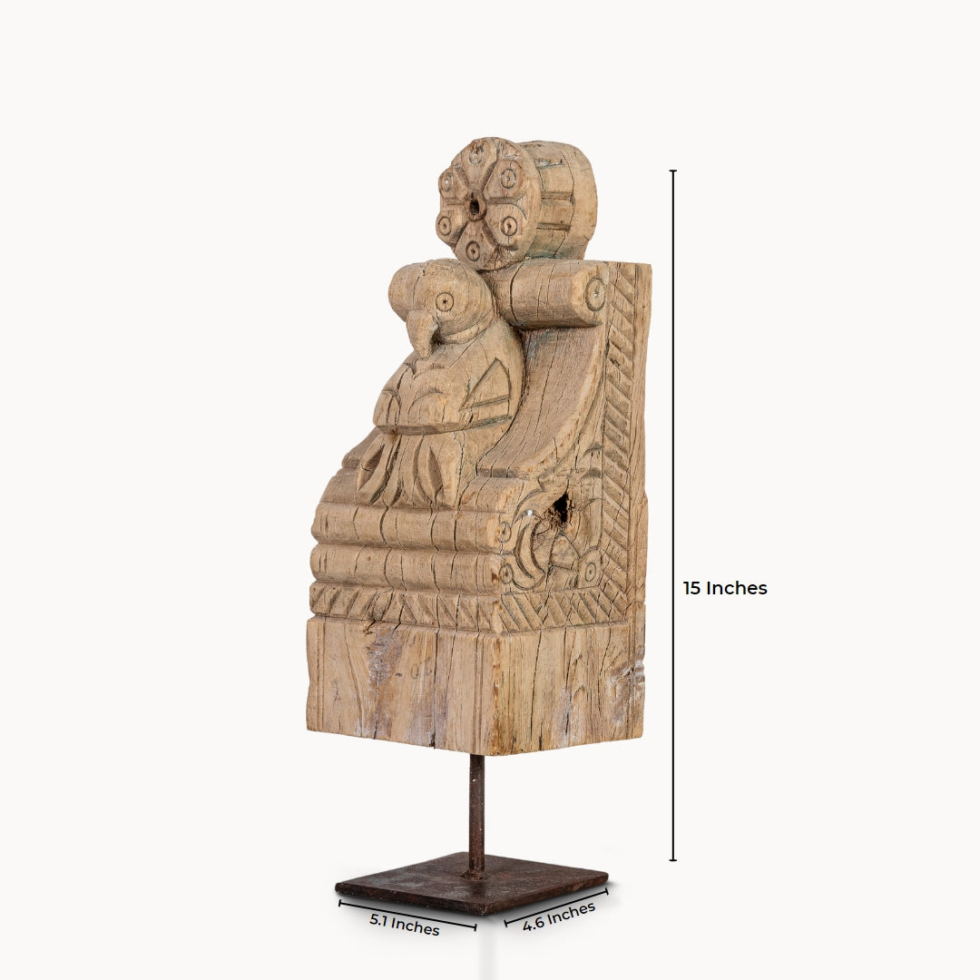 Wooden decorative bracket